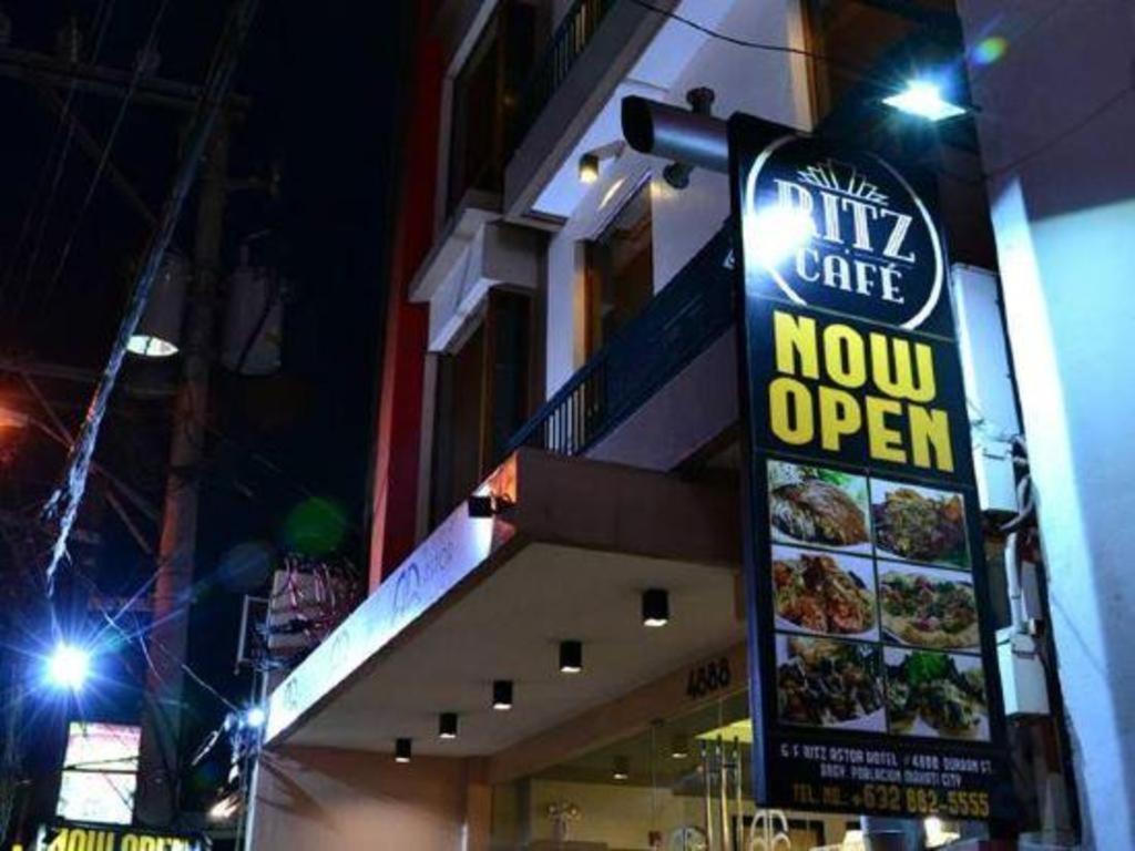 Ritz Astor Hotel Makati City Extérieur photo