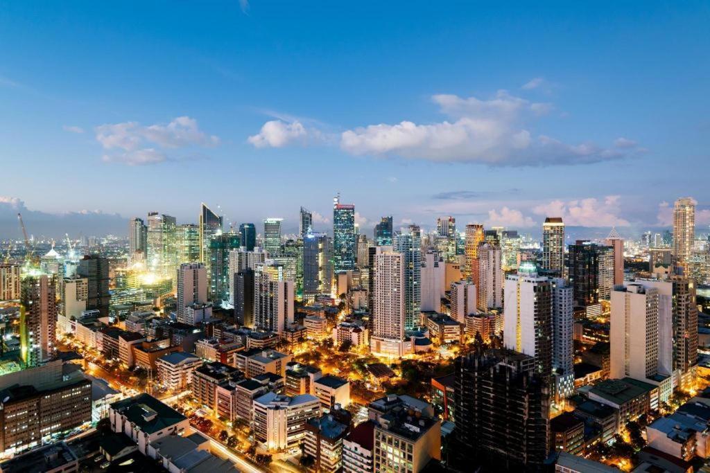 Ritz Astor Hotel Makati City Extérieur photo