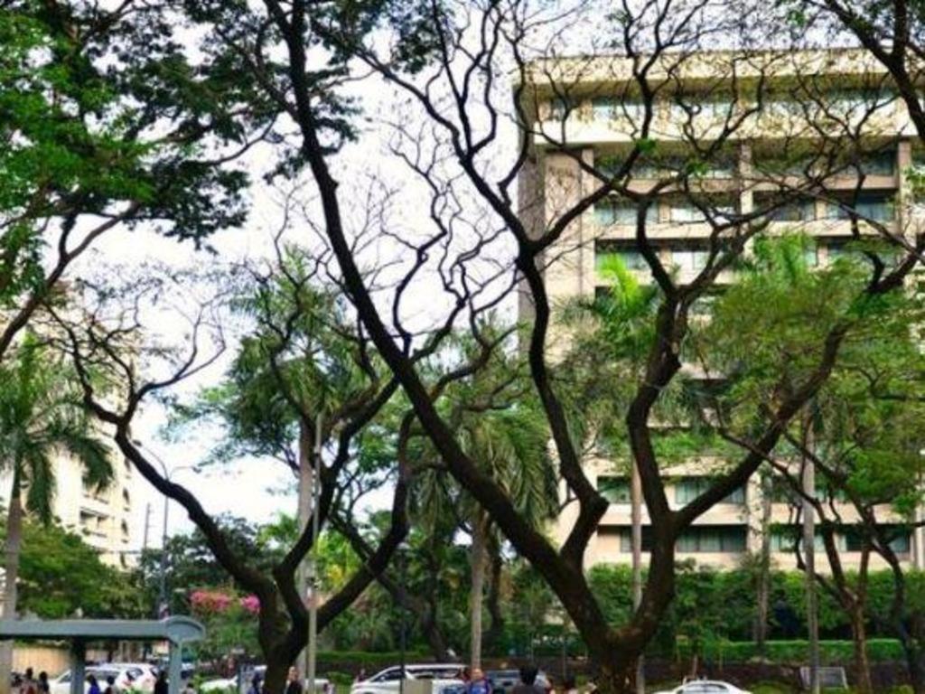 Ritz Astor Hotel Makati City Extérieur photo