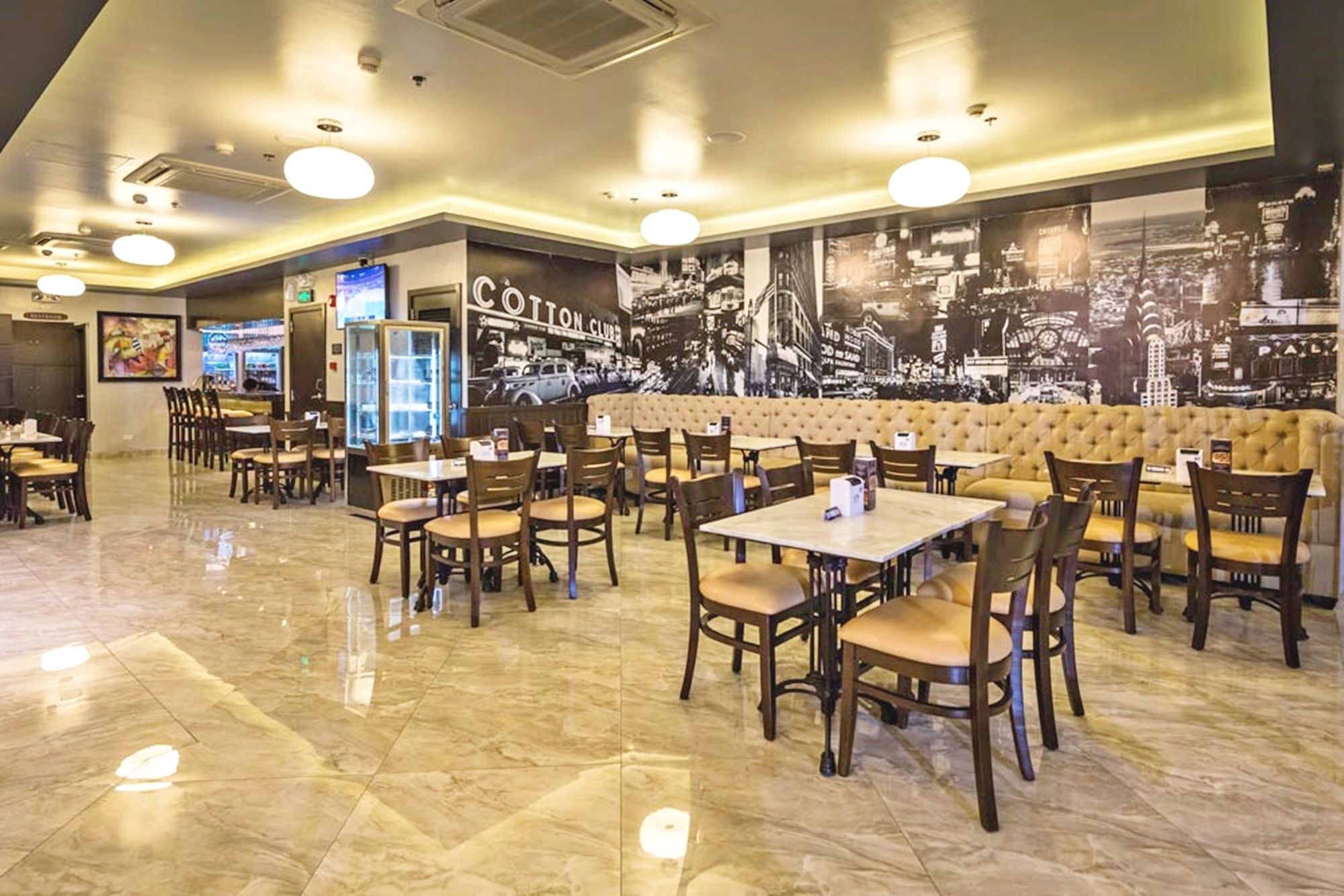 Ritz Astor Hotel Makati City Extérieur photo